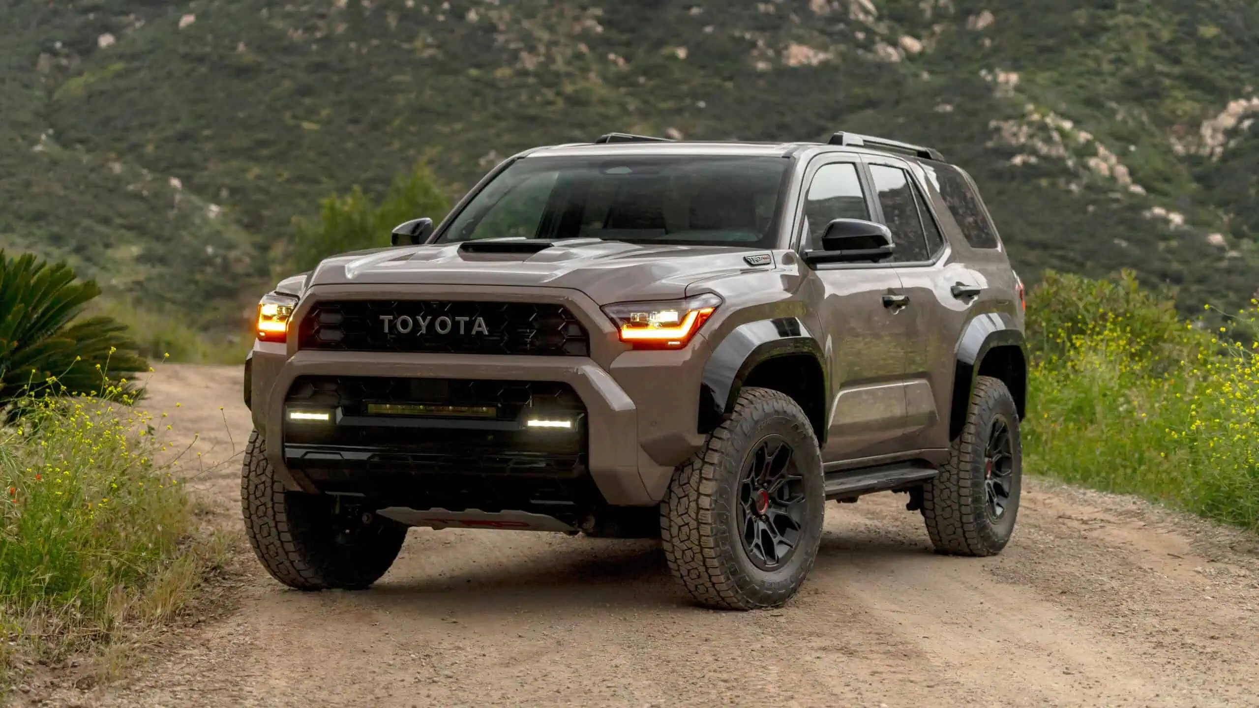 Top 5 Toyota Cars in UAE