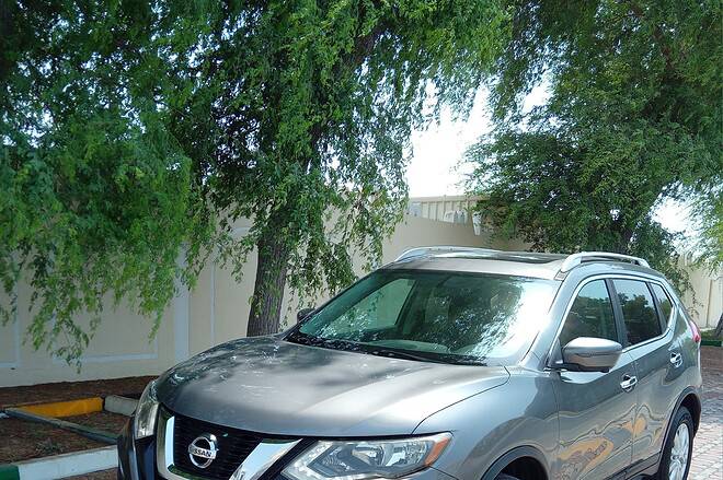 Sale Nissan Rouge Extrail SV Model 2017
