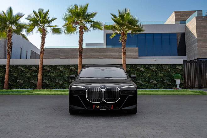 BMW i7 xDrive60 2023