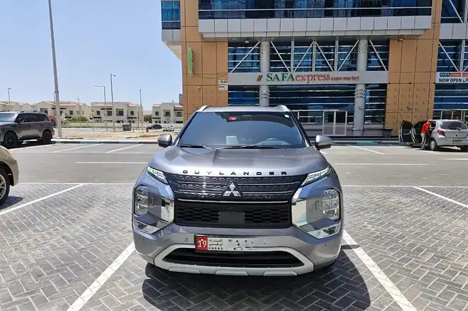 Buy 2023 Mitsubishi Outlander