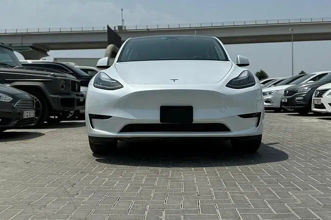 For Sale Tesla Mode Y in Dubai