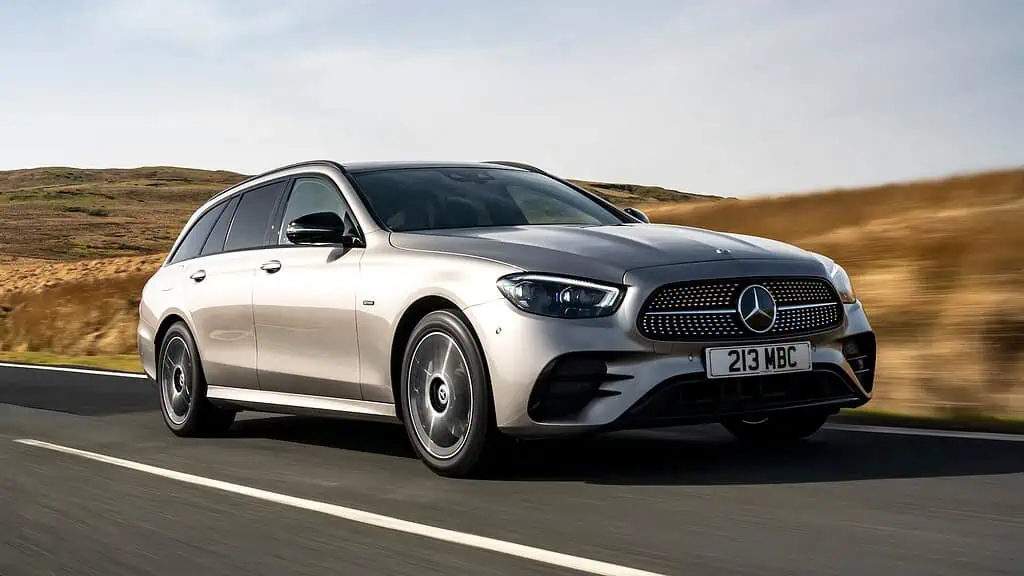 Renting a Mercedes S-Class in Dubai