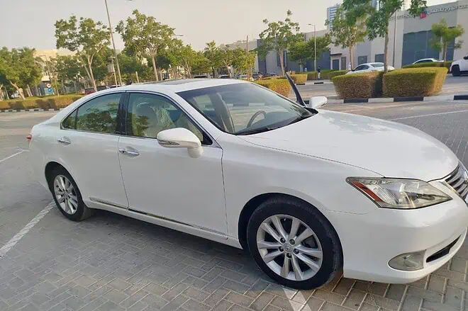 للبيع للكزس ES350 موديل2011