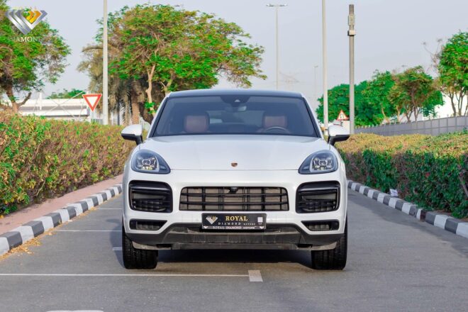 Sale 2023 Porsche Cayenne
