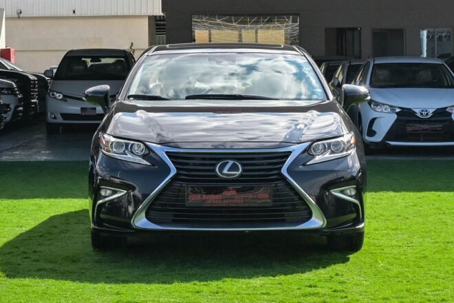 Sale 2017 Lexus ES350 in Sharjah