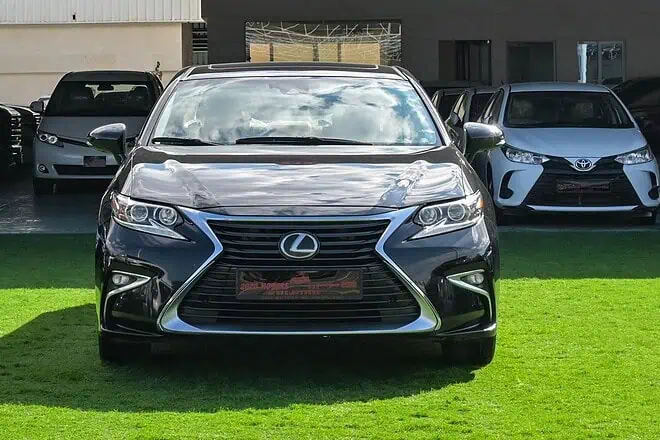 Sale 2017 Lexus ES350 in Sharjah