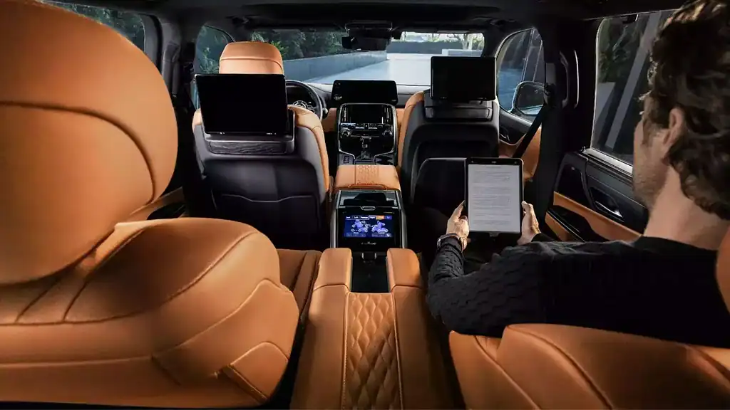Lexus LX700h