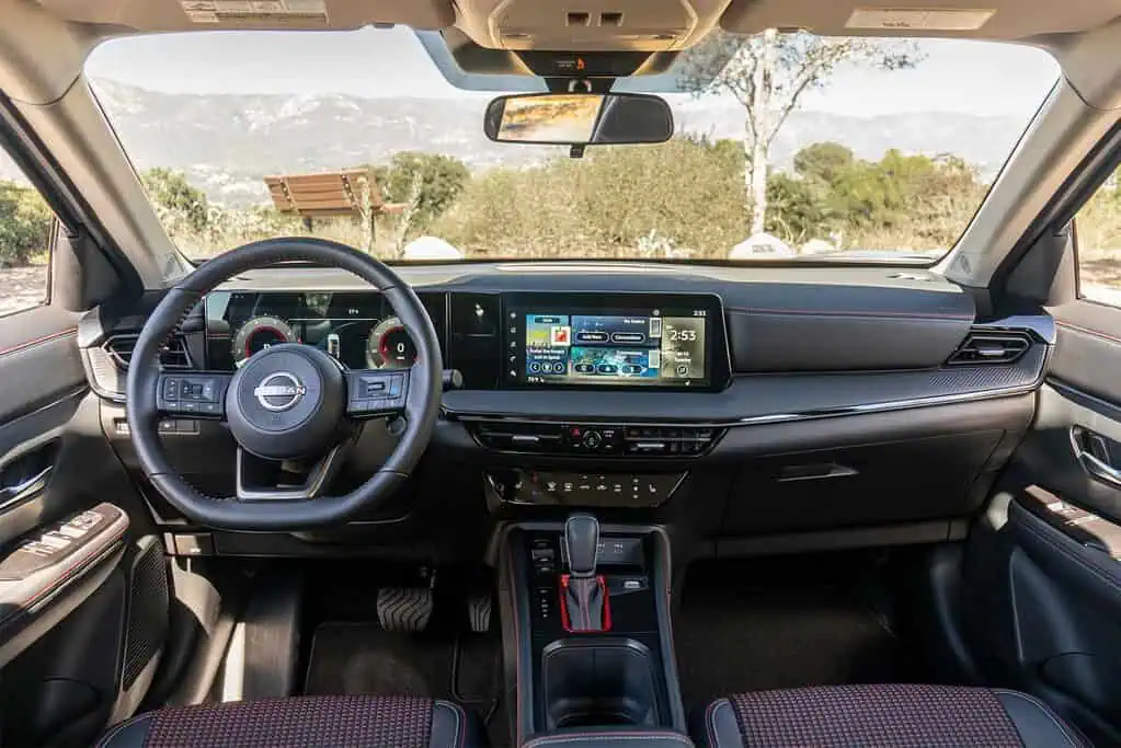 New 2025 Nissan Kicks