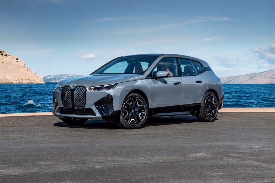BMW iX