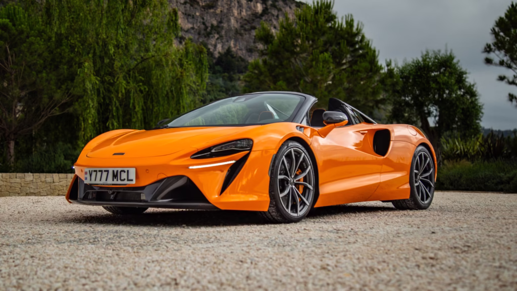 mclaren artura