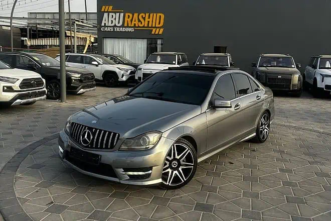Sale Mercedes C200 Model 2014 Excellent Condition