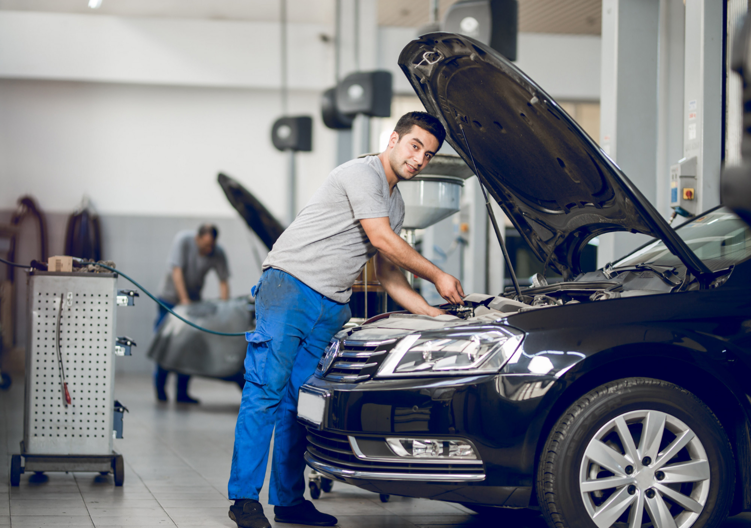 Where to Service Your Car in Dubai & Abu Dhabi