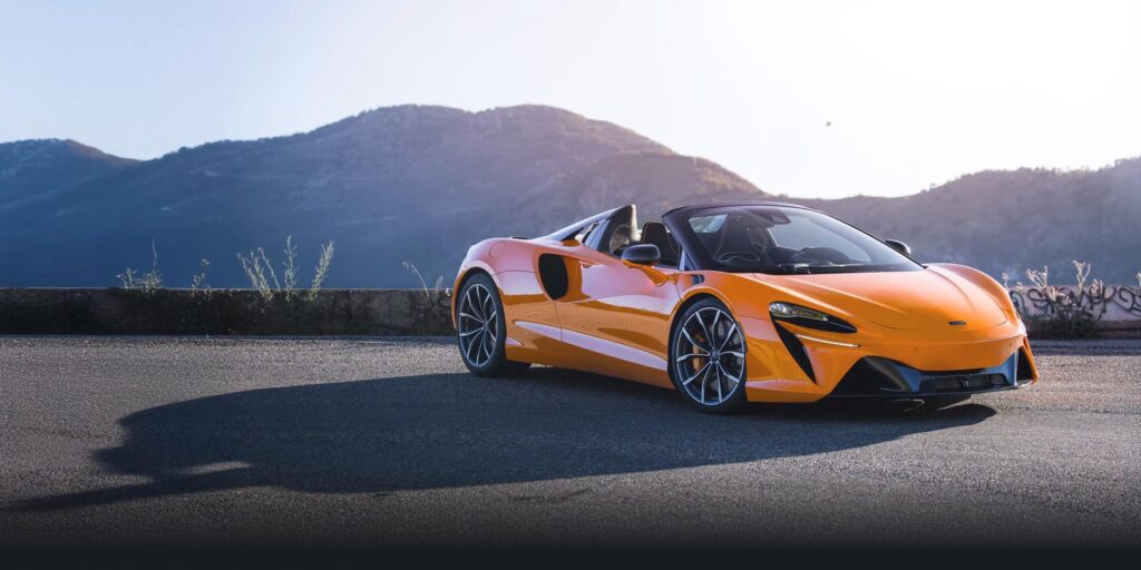 McLaren Artura 