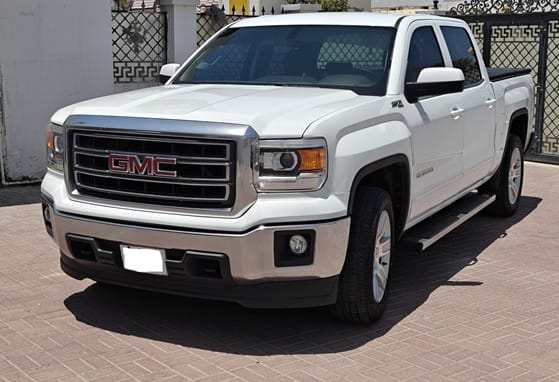 GMC Sierra 2015 SLE 5.3 V8 - GCC Specs - Full Service History
