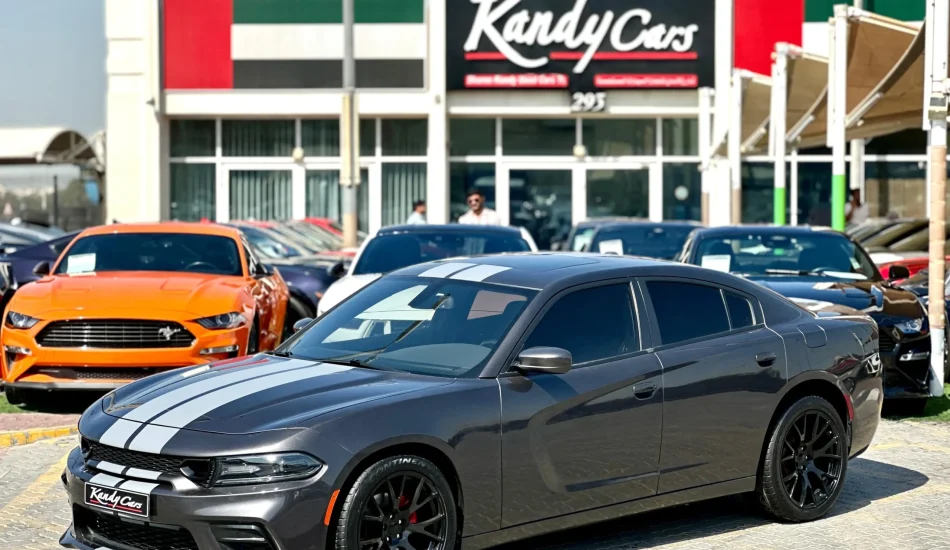 For Sale 2017 Dodge Charger SXT in Sharjah