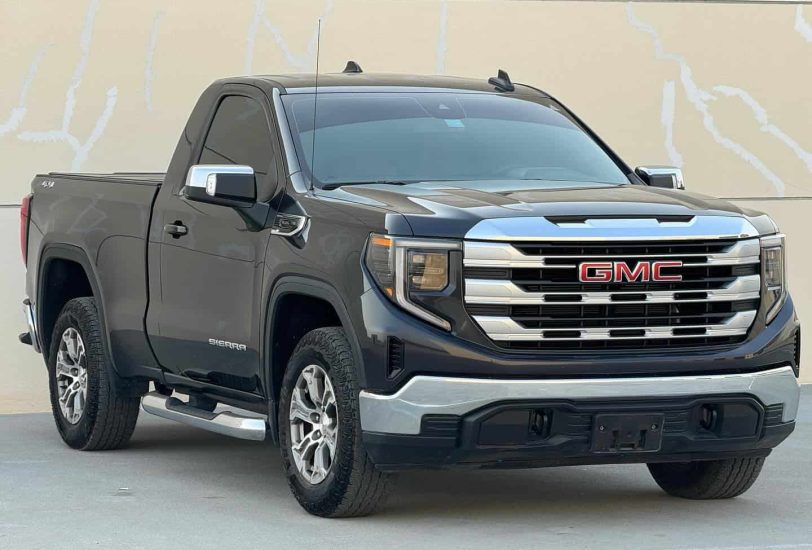 For Sale GMC SIERRA 2023 SLE GCC