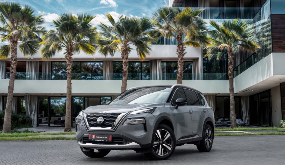 Sale 2023 Nissan X-Trail SL in Dubai 