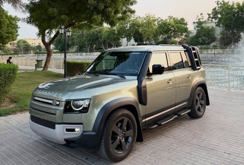 2023 Land Rover Defender 110 SE P300 GCC Specs