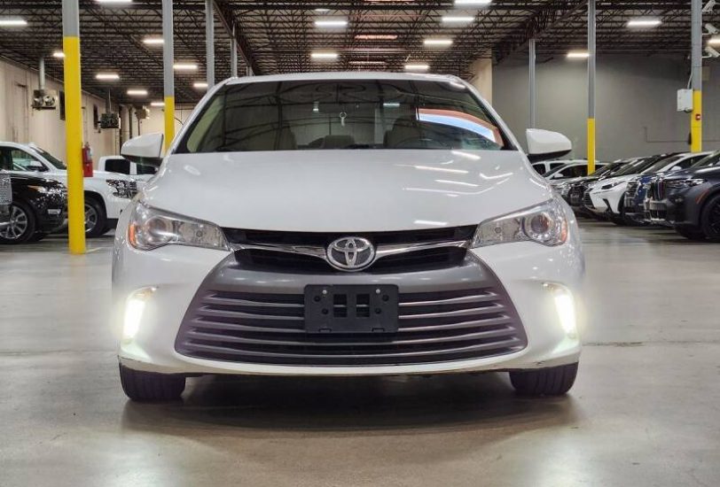 2017 Toyota Camry - GCC Spec - 120K km - Abu Dhabi