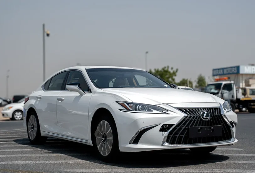 2025 Lexus ES 300h Hybrid for Export From Dubai