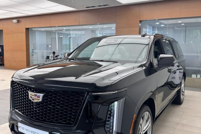 New Cadillac Escalade 6.2L Sport Platinum 2025