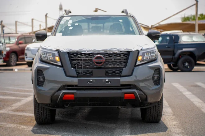 Export 2025 Nissan Navara PRO-4X 4x4 Diesel Pickup Truck