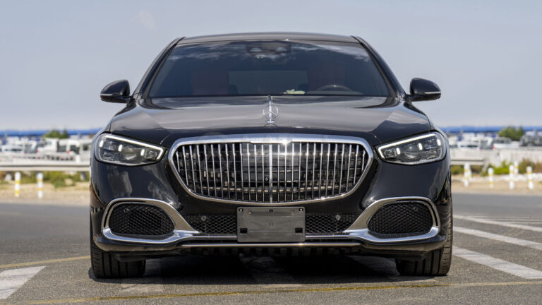 2022 Mercedes-Benz S580 Maybach Ultra Luxury Sedan